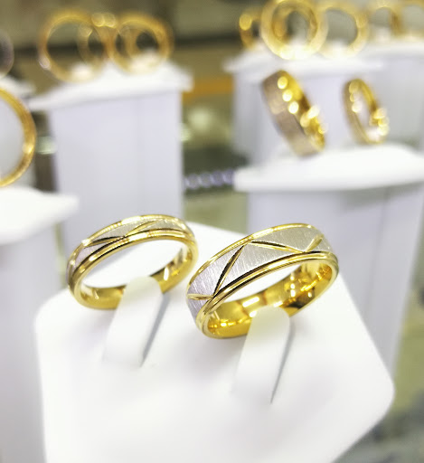 Anillos de compromiso y Aros de Matrimonio Kristall Joyeria Miraflores